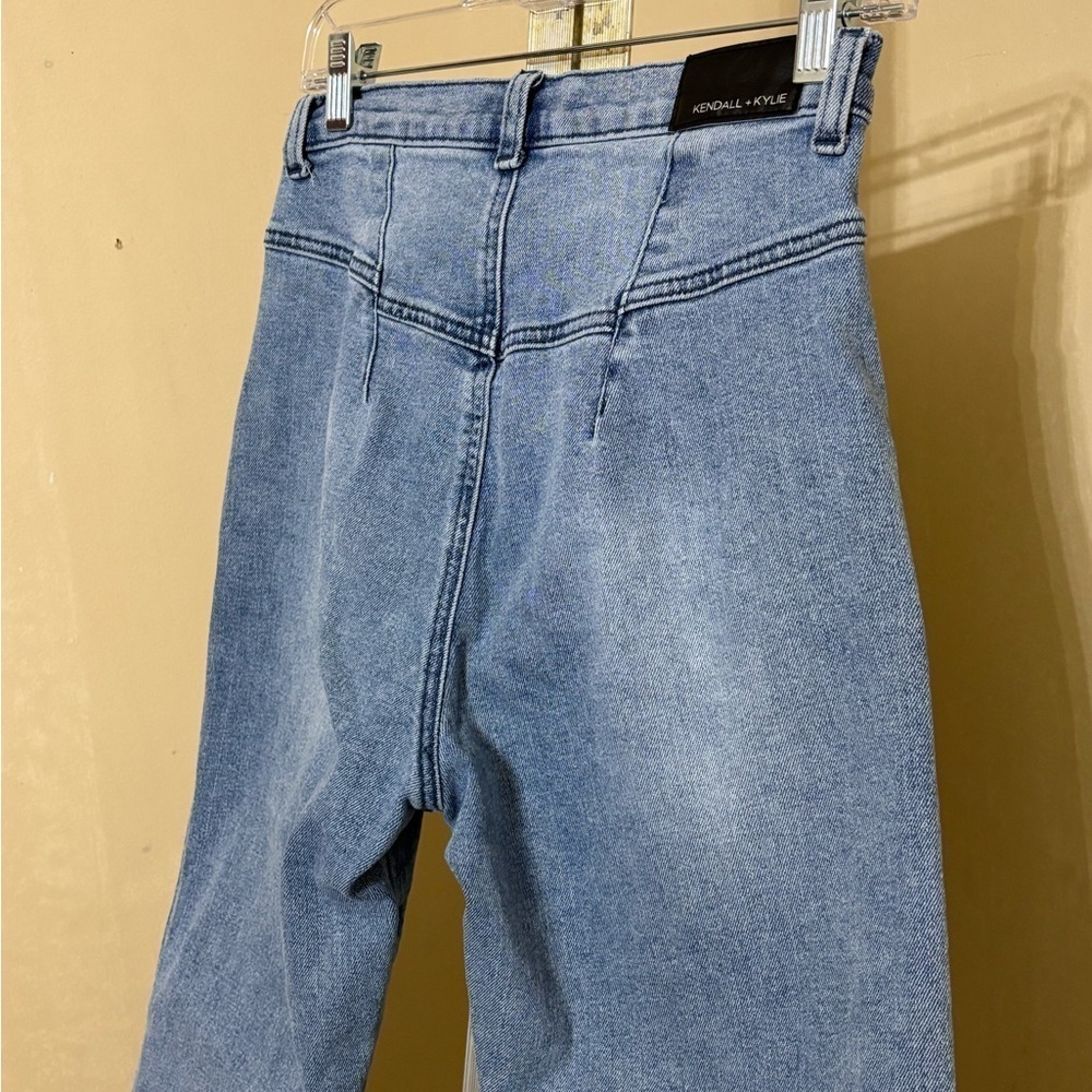Kendall & Kylie High Rise Blue Jeans Sz 26 - Picture 6 of 8